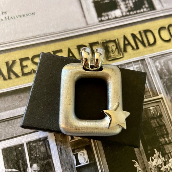 Gorgeous Sterling Silver Statement Piece Pendant - Picture 11 of 12